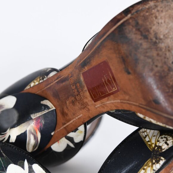 Givenchy Magnolia Moth Print Shark-Lock Sandals, Size 6-6.5 - Picture 12 of 14